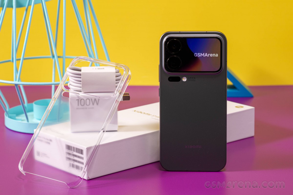 Xiaomi 17 Pro Max showing vibrant display