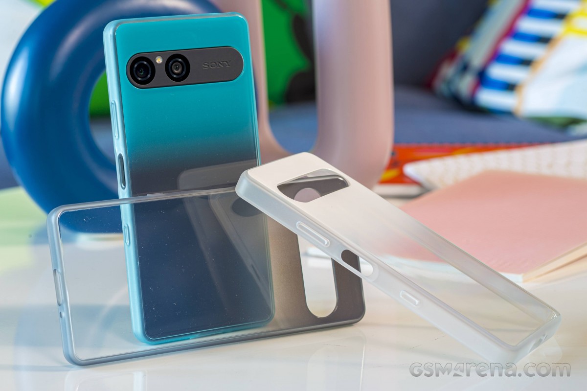 Front view of the Sony Xperia 10 VII showcasing the new display aspect ratio