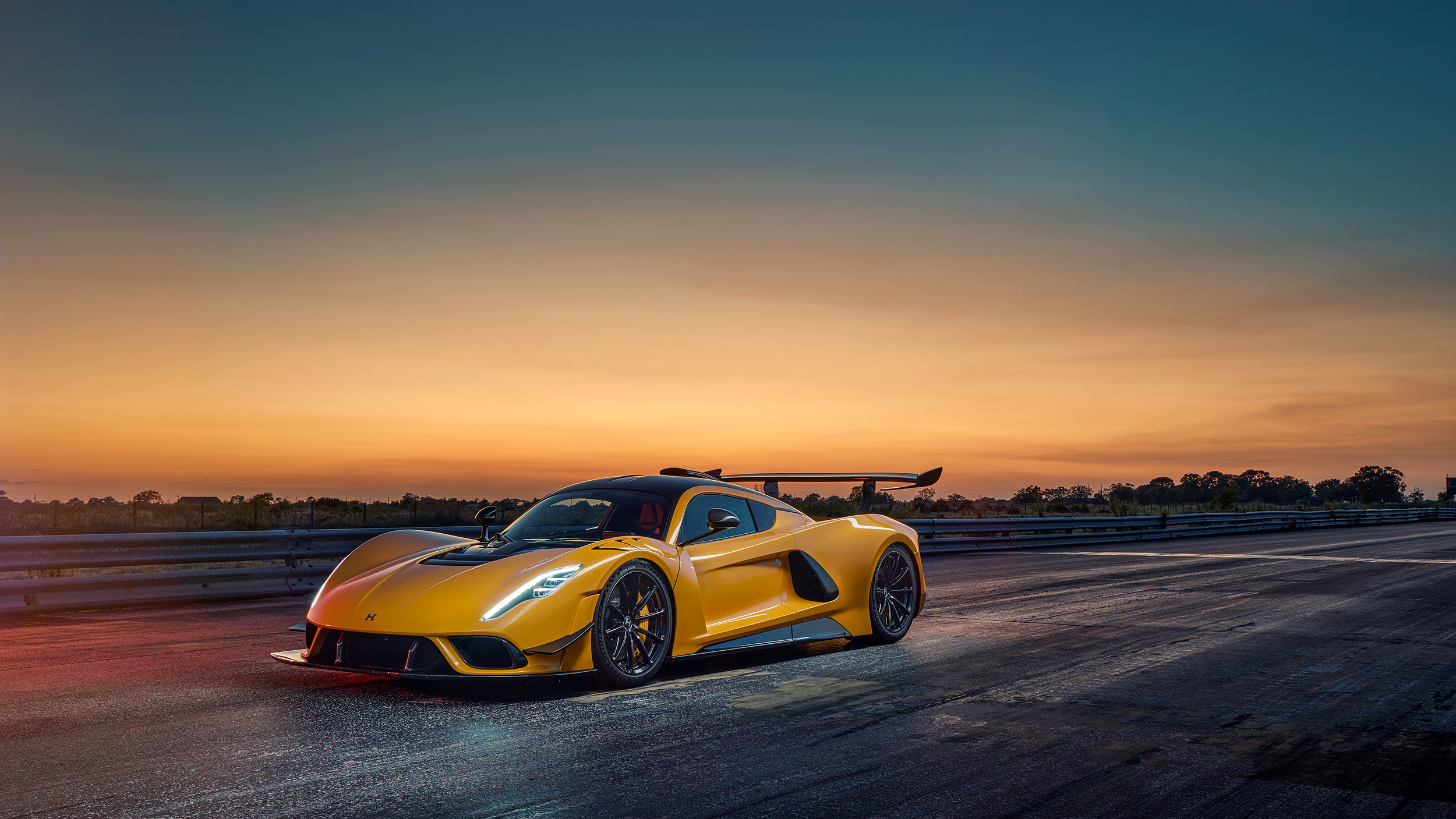 Hennessey F5 Revolution Evo cornering at high speed