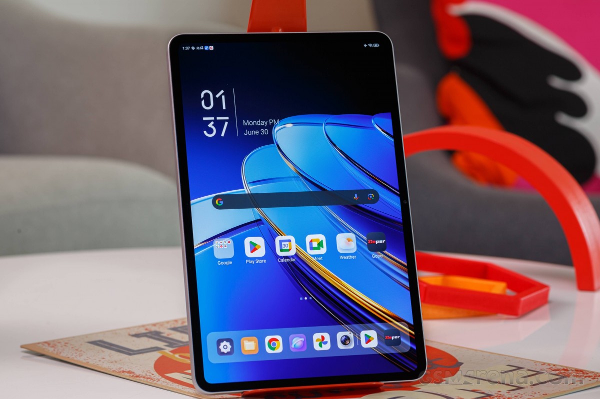 RedMagic Astra Gaming Tablet's vibrant LTPO OLED display