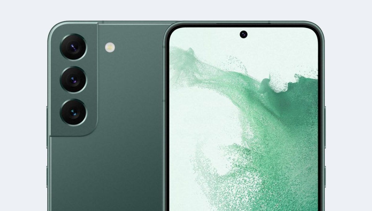 Samsung Galaxy S22+ in Phantom Black