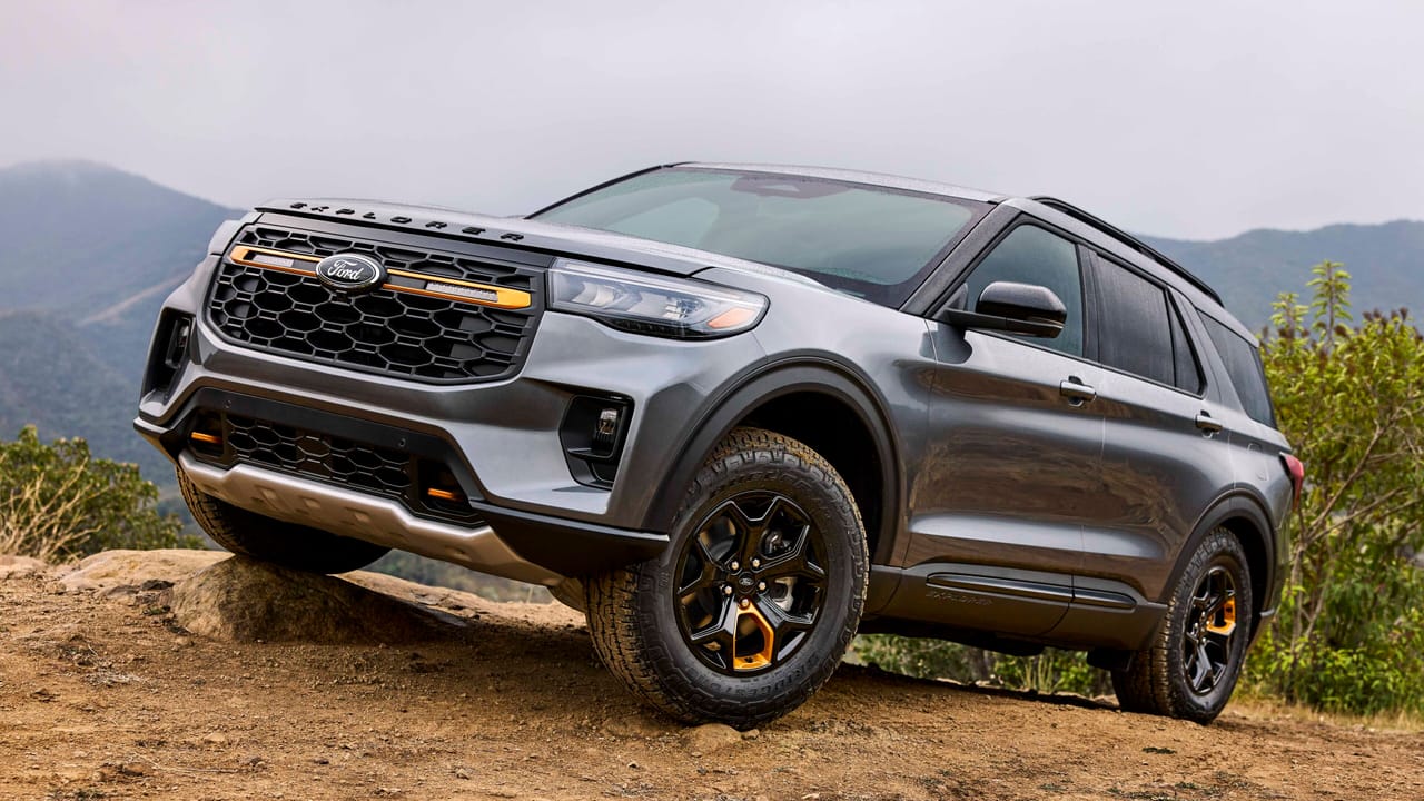 Ford Explorer Tremor climbing a rocky hill
