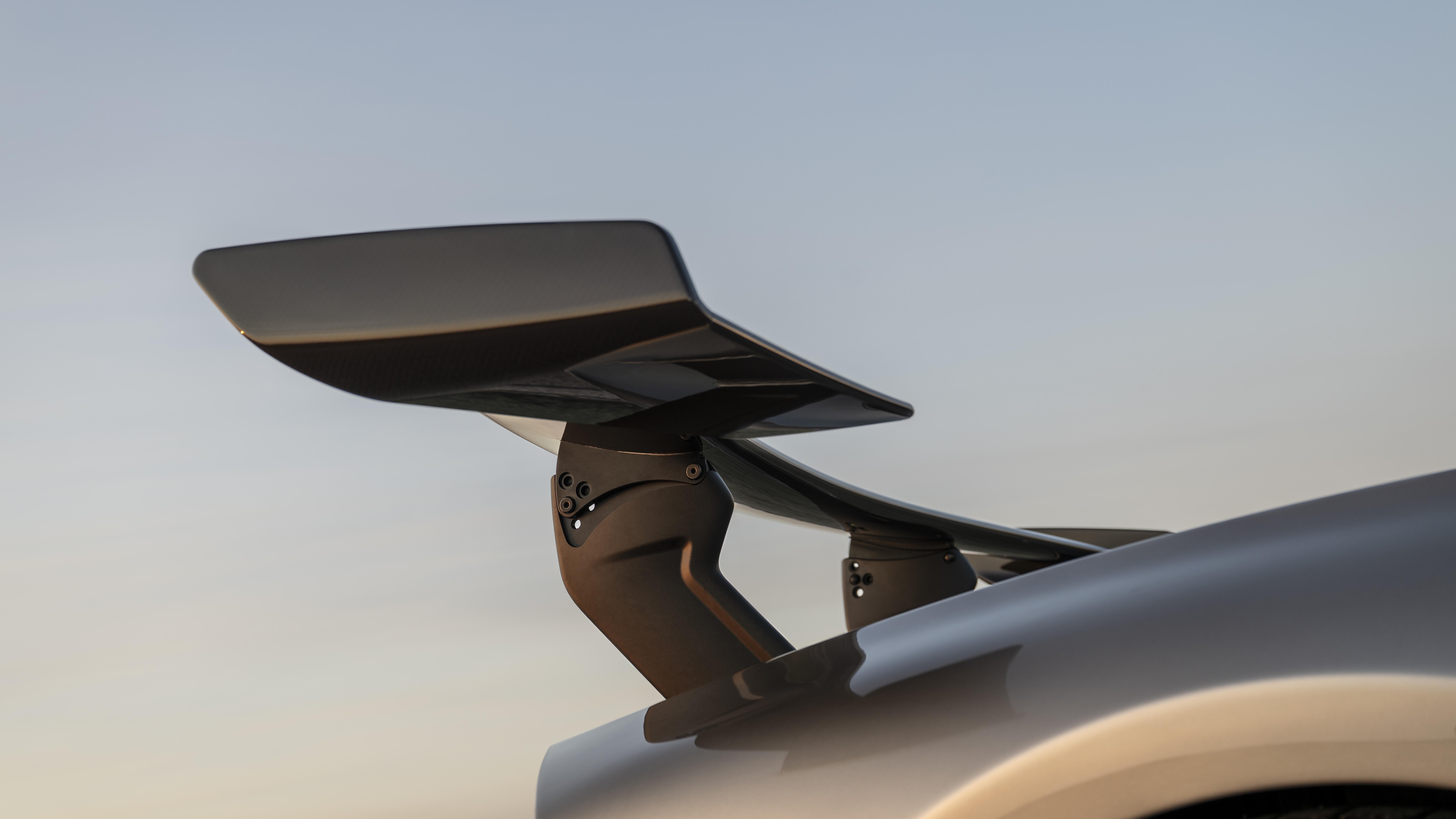 Aerodynamic details on the Hennessey Venom F5 LF