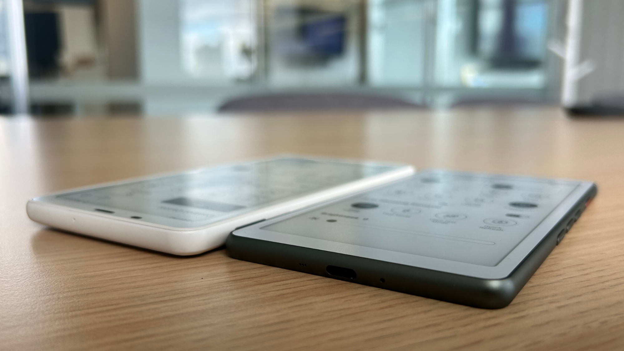 Close-up of the ViWoods AiPaper Reader screen