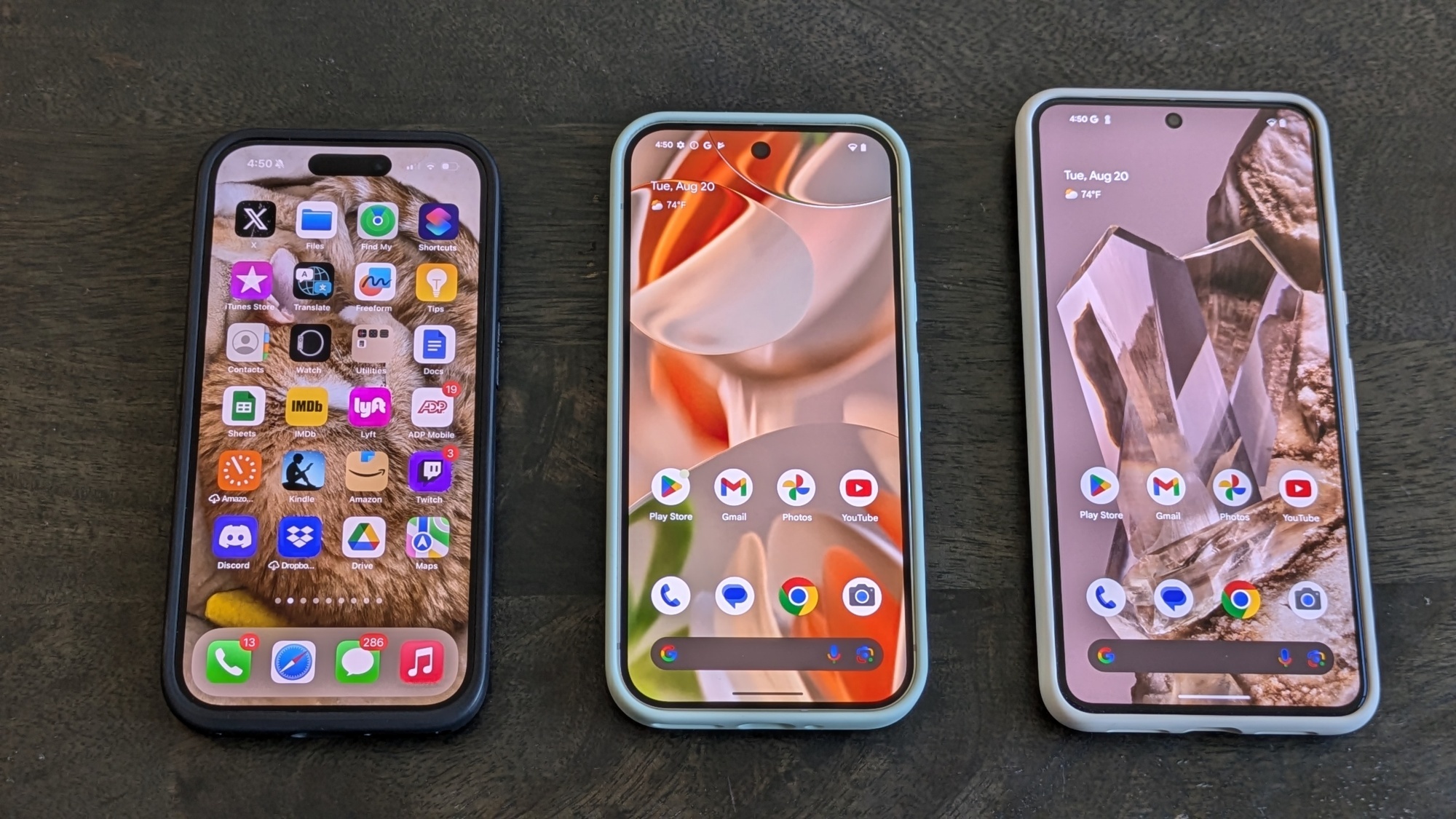 Pixel 9 Pro (right) next to base Pixel 9 (left) showcasing size difference