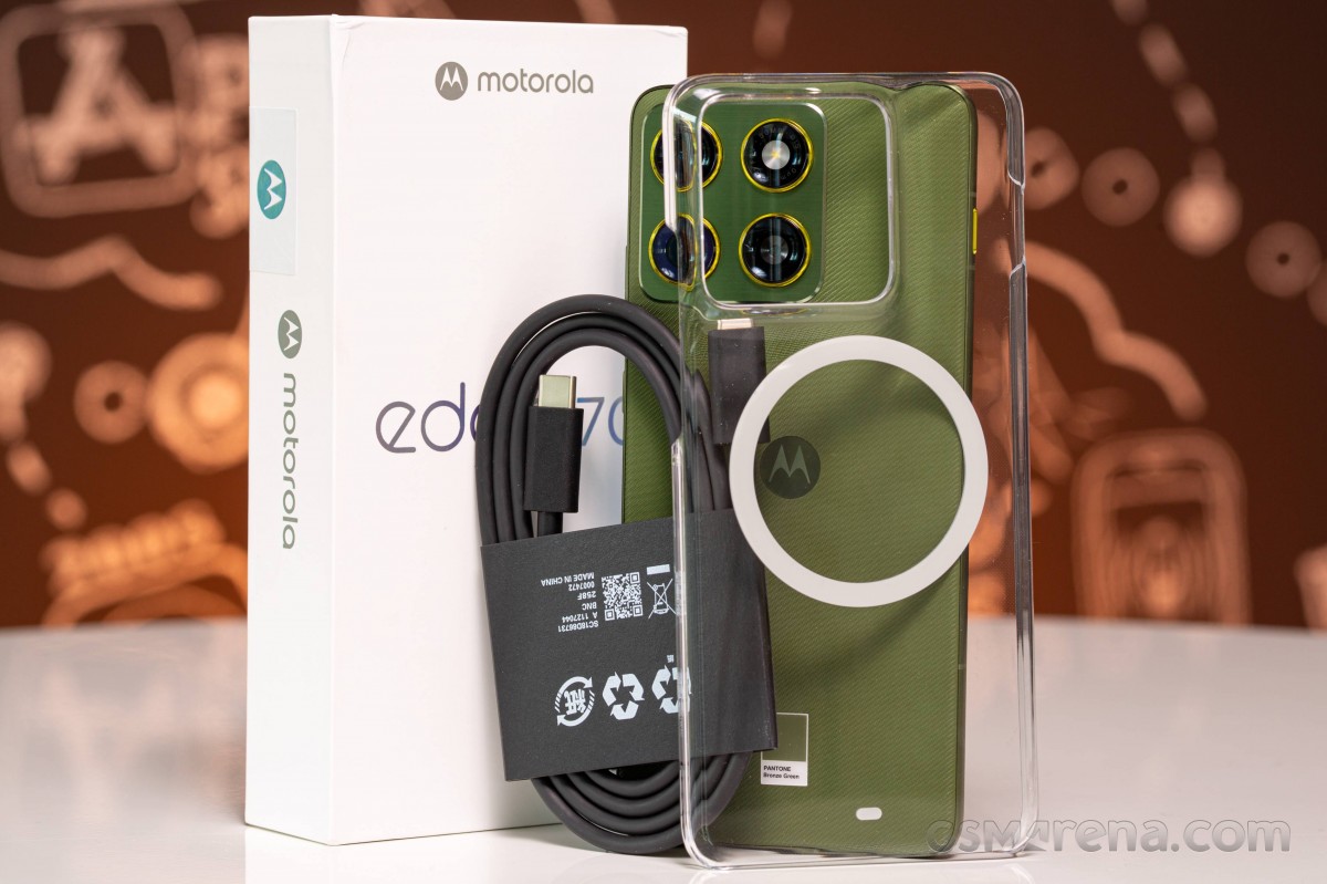 Motorola Edge 70's impressive camera setup The camera array of the Motorola Edge 70, highlighting its 50MP sensors