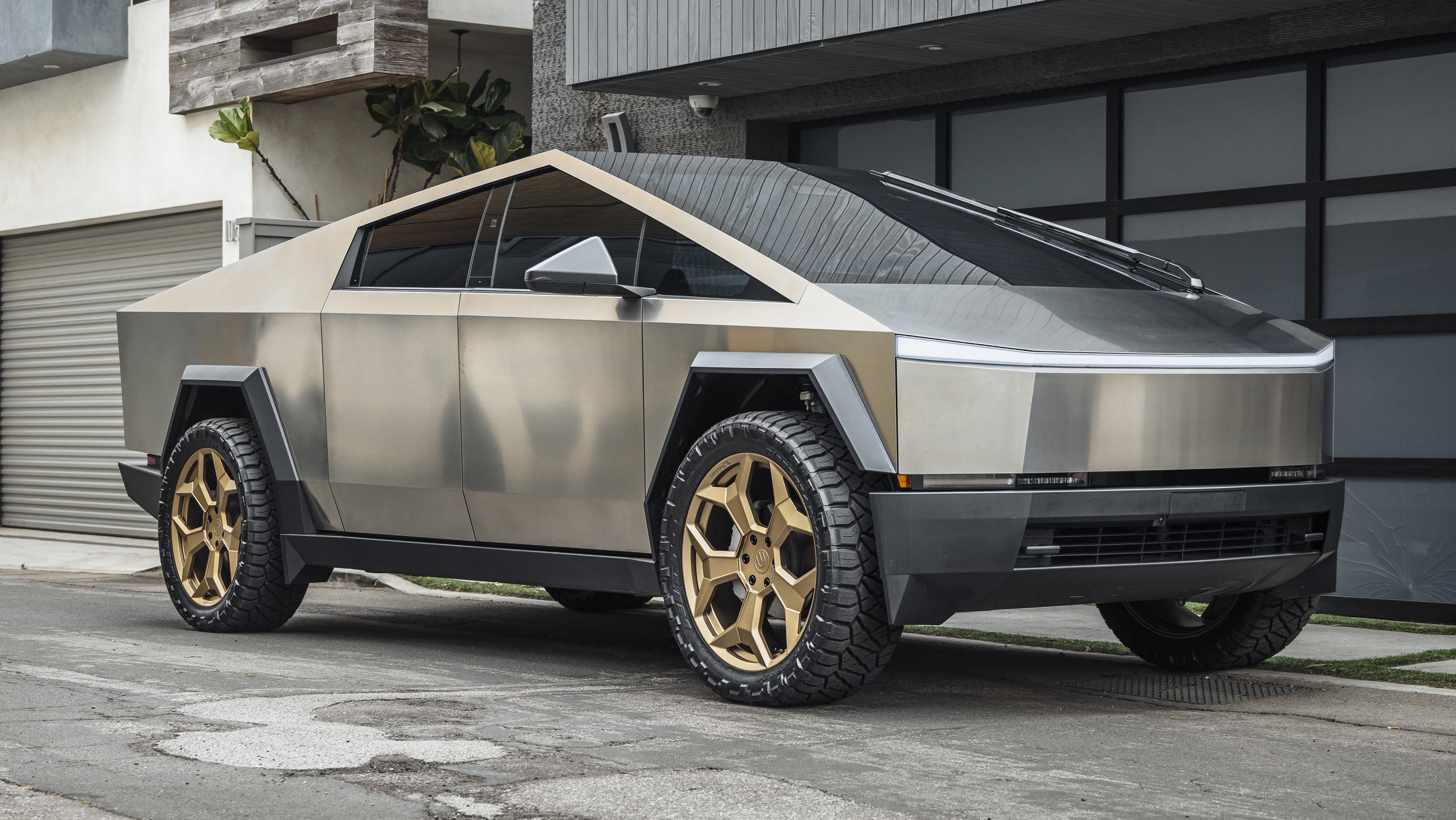 Unplugged Performance CYBRSPOKE wheel design details Unplugged Performance CYBRSPOKE wheel design details