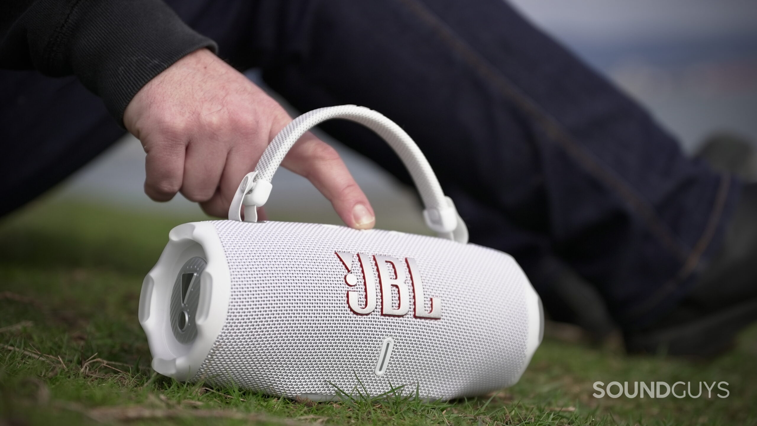 JBL Charge 6 on display