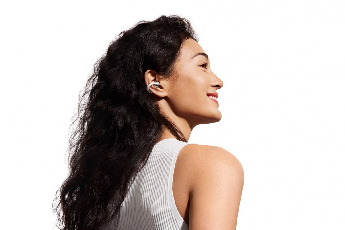 The Huawei Watch Ultimate Design Royal Gold Edition displayed prominently, showcasing its luxurious gold accents and intricate detailing.