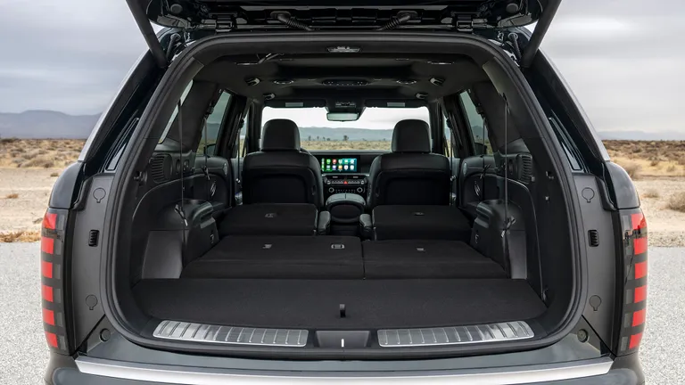 Advanced infotainment system and digital cluster in the 2026 Hyundai Palisade Hybrid