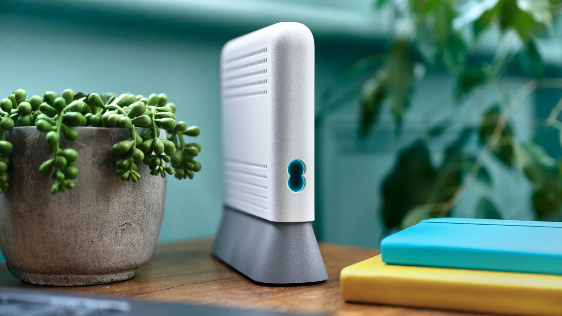 EE Wi-Fi 7 Full Fibre - Advanced Router for Ultra-Fast Connectivity EE Wi-Fi 7 Full Fibre router with glowing indicator lights, symbolizing next-gen connectivity