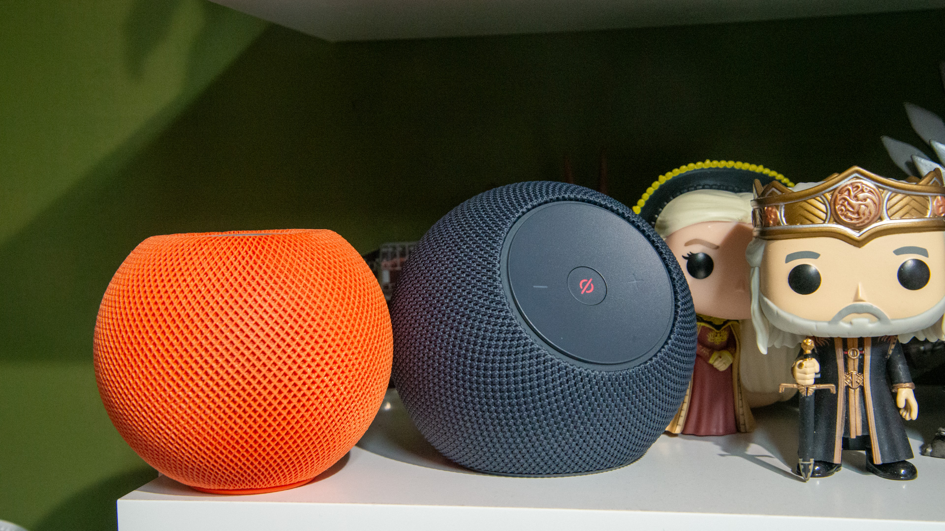 A person looking frustrated while interacting with their iPhone, which displays a Siri interface, highlighting Siri's core functionality gaps.